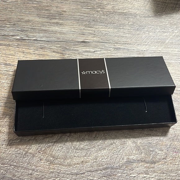 Gift box for jewelry - Picture 3 of 4